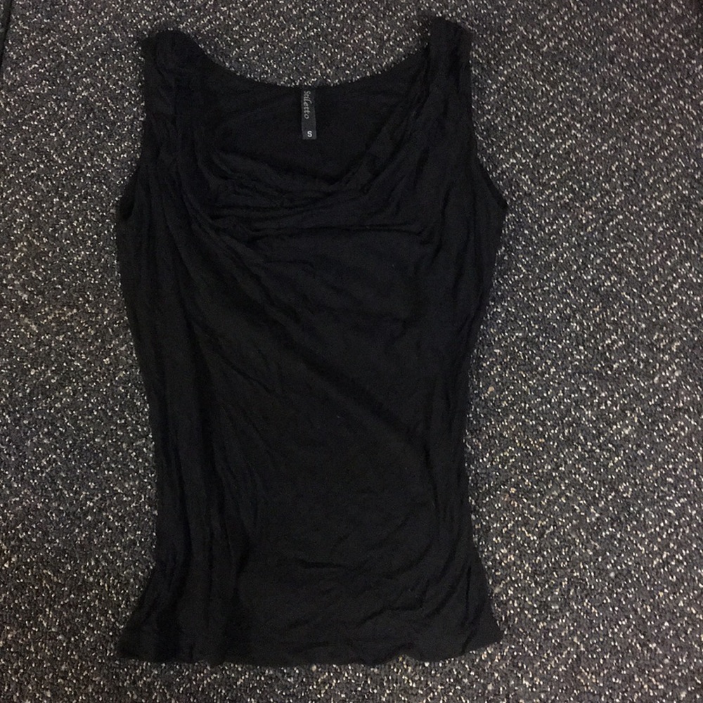 Black sleeveless shirt